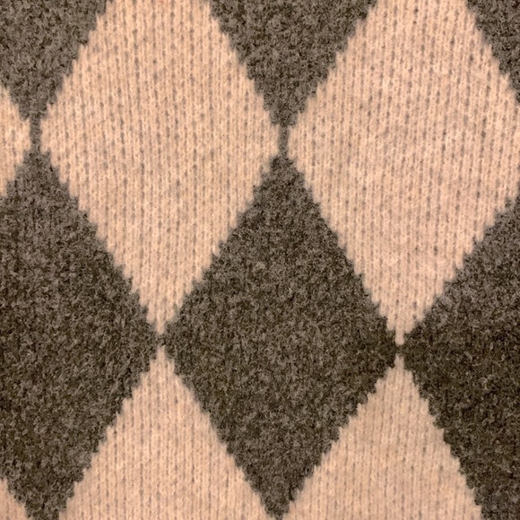 Abercrombie and Fitch Diamond Pattern Gray Size XS - Picture 5 of 7